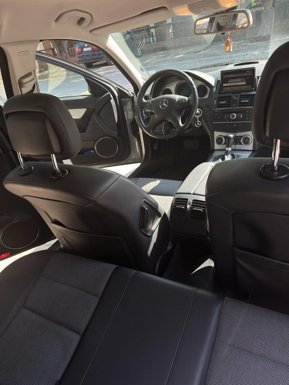 Mercedes-Benz C 200 2.2 136кс, снимка 9 - Автомобили и джипове - 54600335