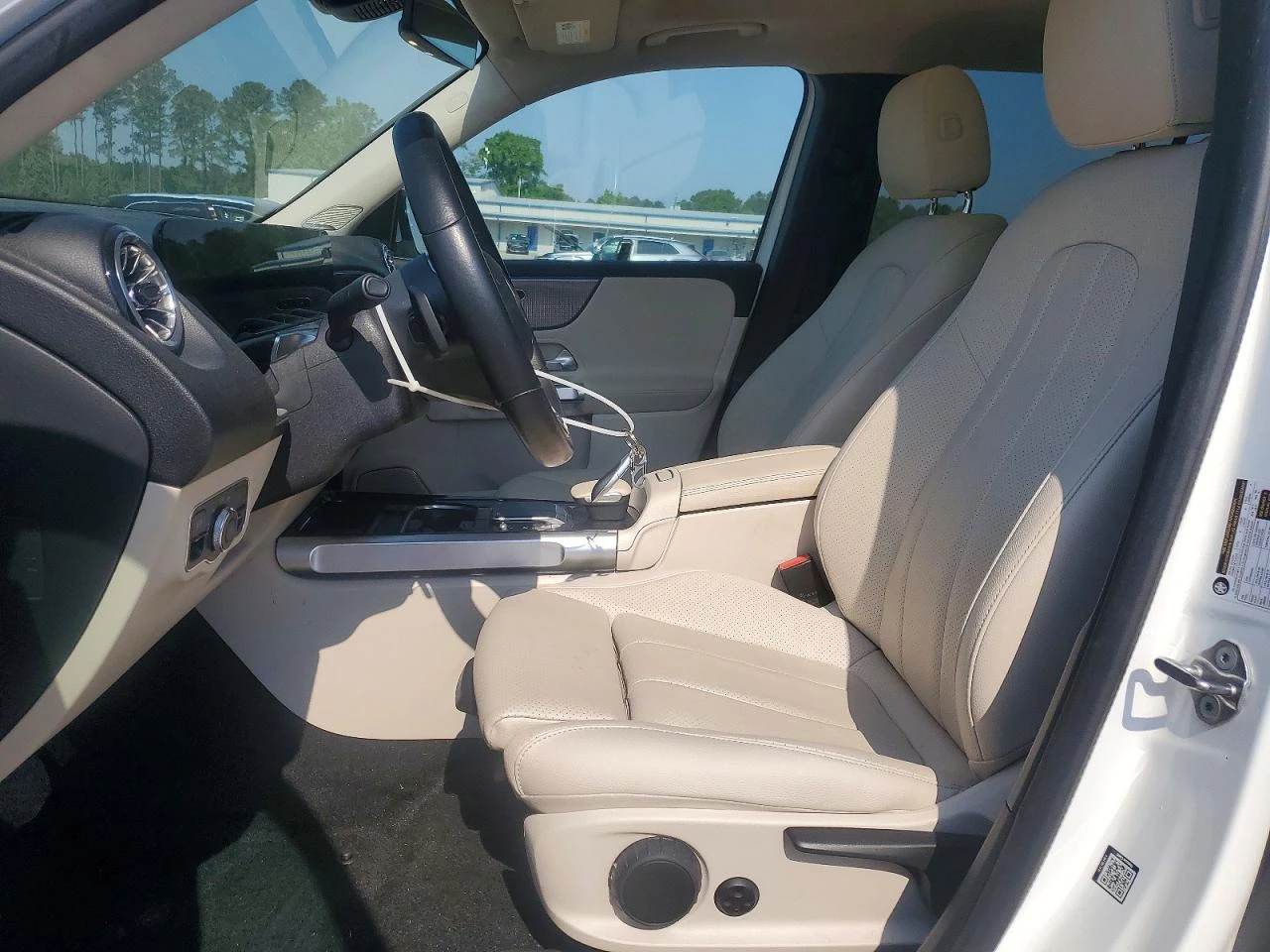 Mercedes-Benz EQB 300 4MATIC, снимка 7 - Автомобили и джипове - 54882239
