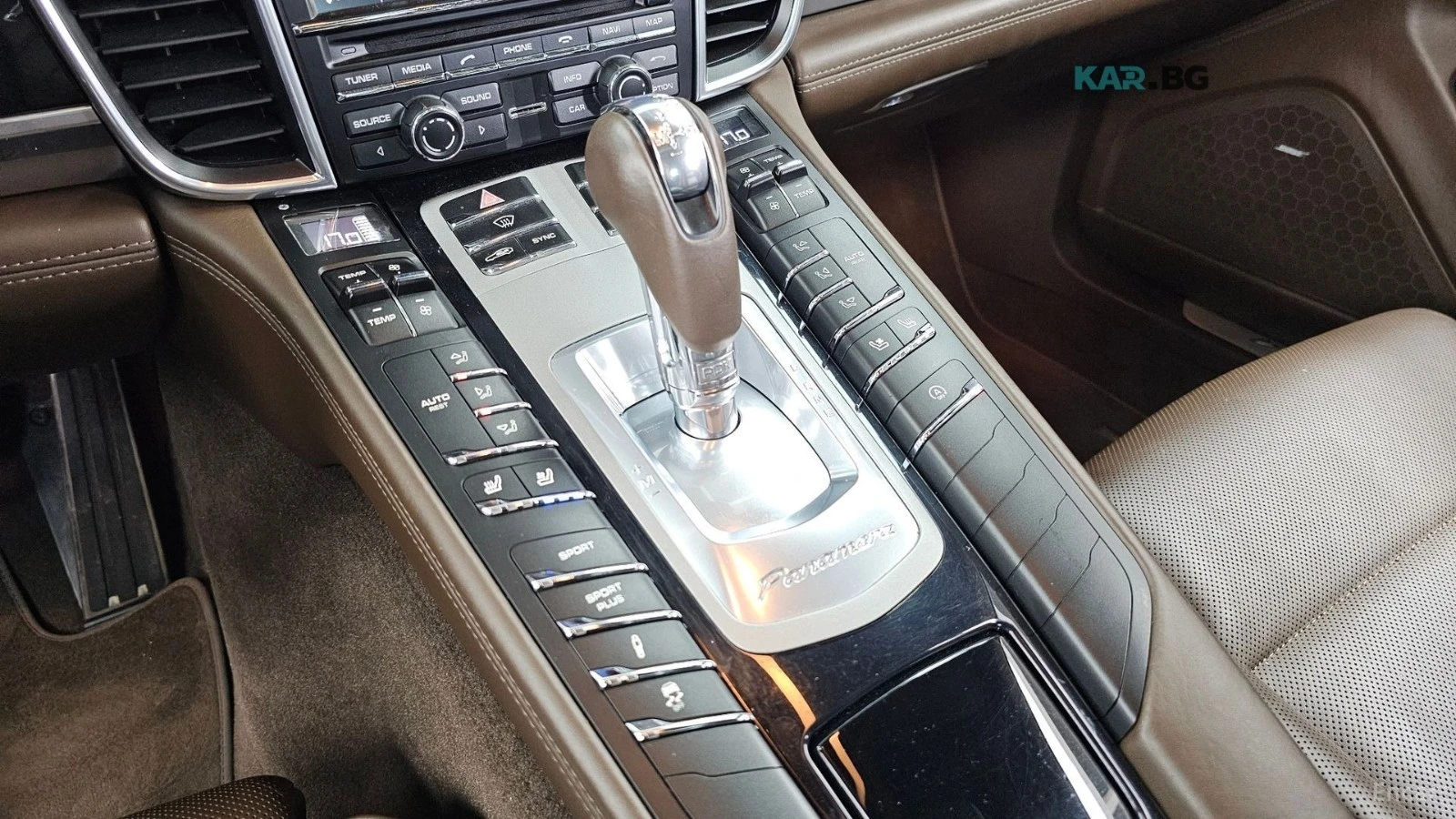 Porsche Panamera 3.6 AWD 970* КОЖА* ОБДУХВ* ПАНО* 360, снимка 7 - Автомобили и джипове - 55381617