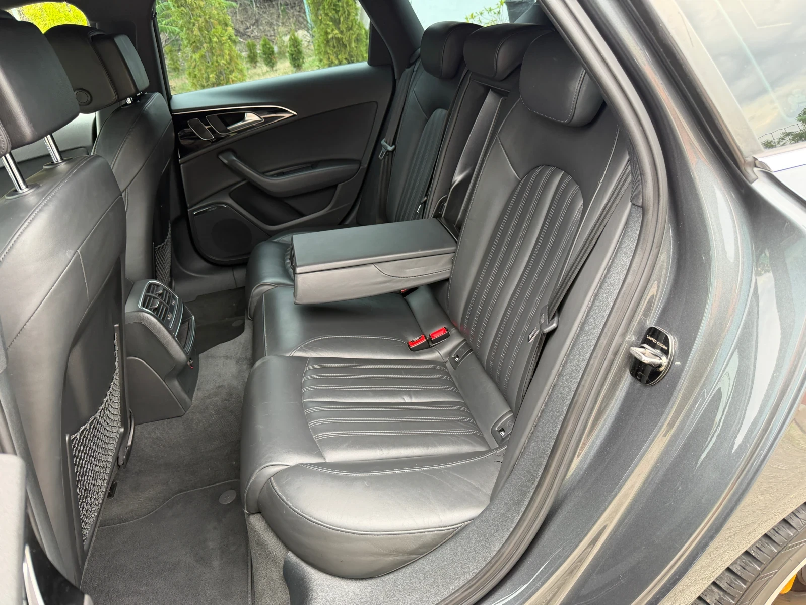 Audi A6 3.0BITDI* MATRIX* S-LINE* DISTRONIC* РЕАЛНИ КИЛОМЕ, снимка 14 - Автомобили и джипове - 55405417