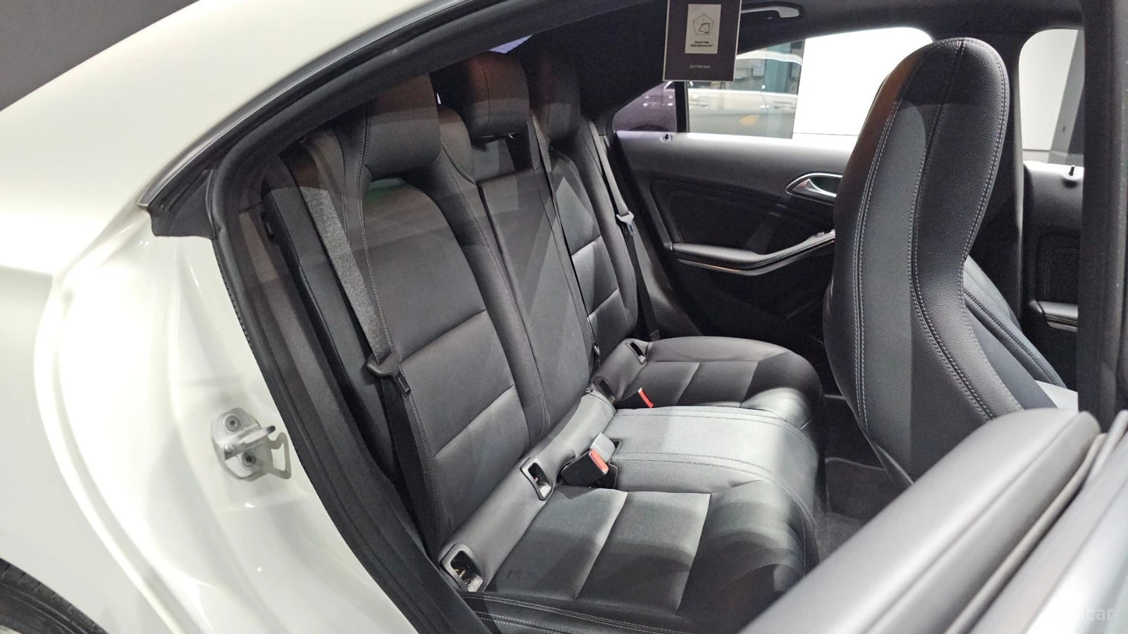 Mercedes-Benz CLA 250 4MATIC* КОЖА* ПОДГРЕВ* ПАНО* КАМЕРА, снимка 9 - Автомобили и джипове - 55536357