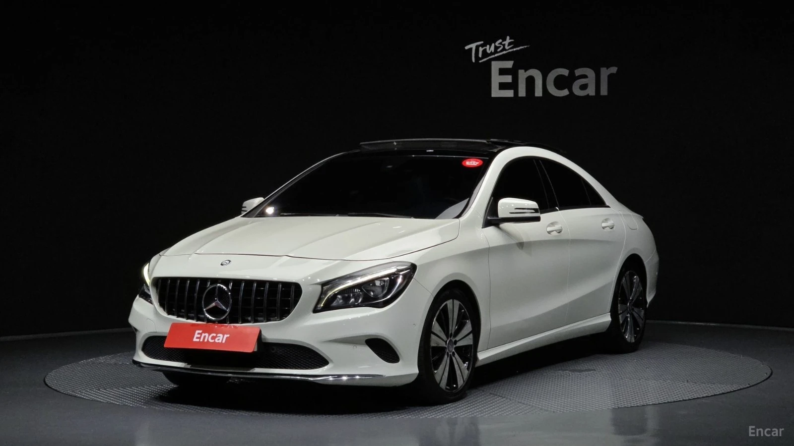 Mercedes-Benz CLA 250 4MATIC* КОЖА* ПОДГРЕВ* ПАНО* КАМЕРА