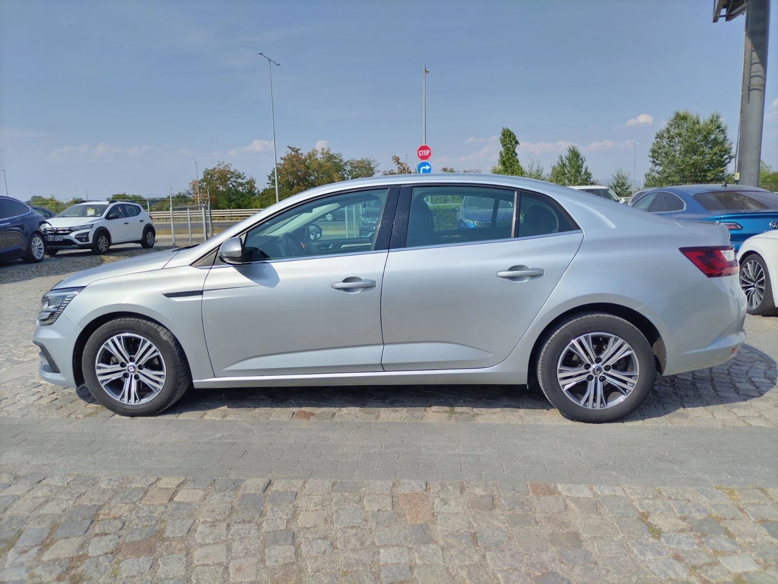 Renault Megane 1.3Tce/140к.с./ZEN, снимка 7 - Автомобили и джипове - 56065184
