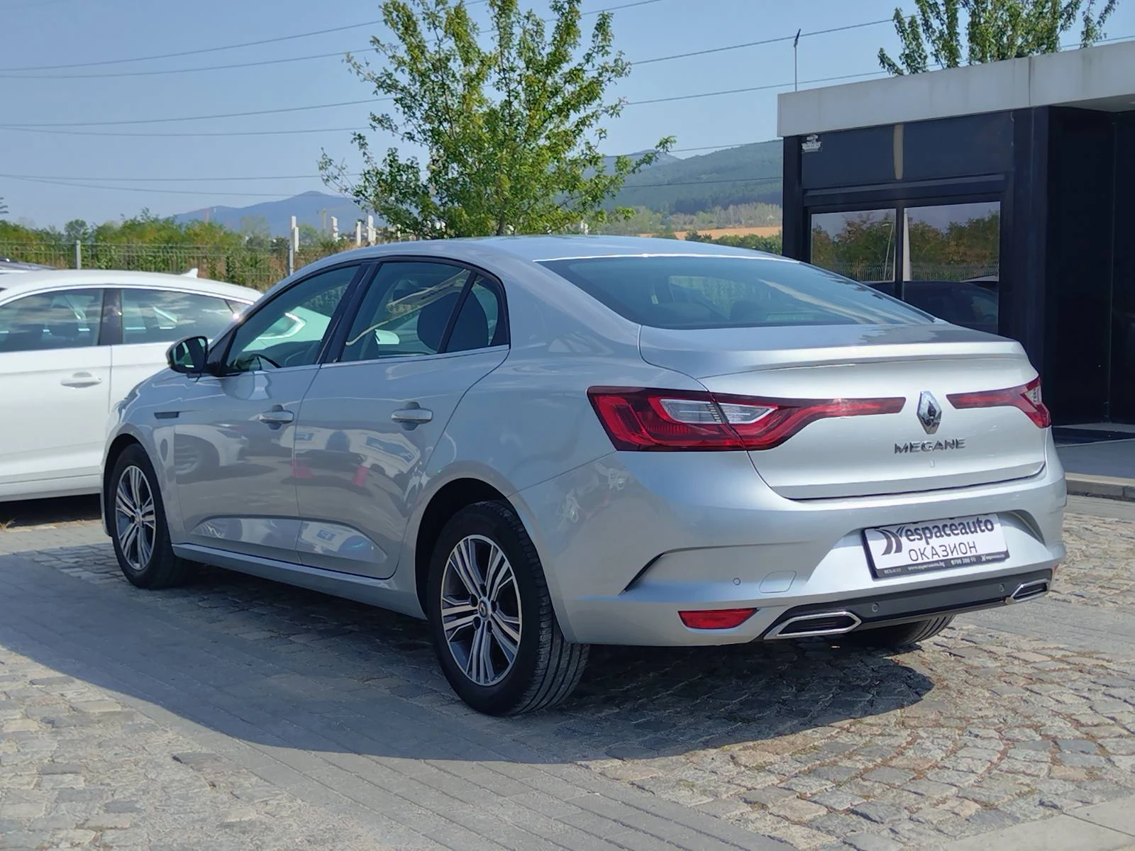 Renault Megane 1.3Tce/140к.с./ZEN, снимка 6 - Автомобили и джипове - 56065184