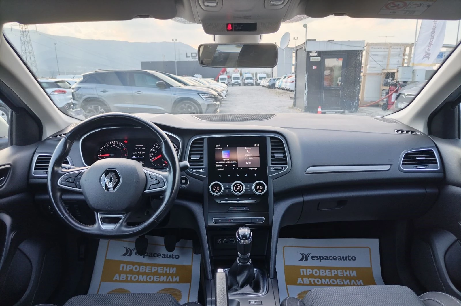Renault Megane 1.3Tce/140к.с./ZEN, снимка 9 - Автомобили и джипове - 56065184