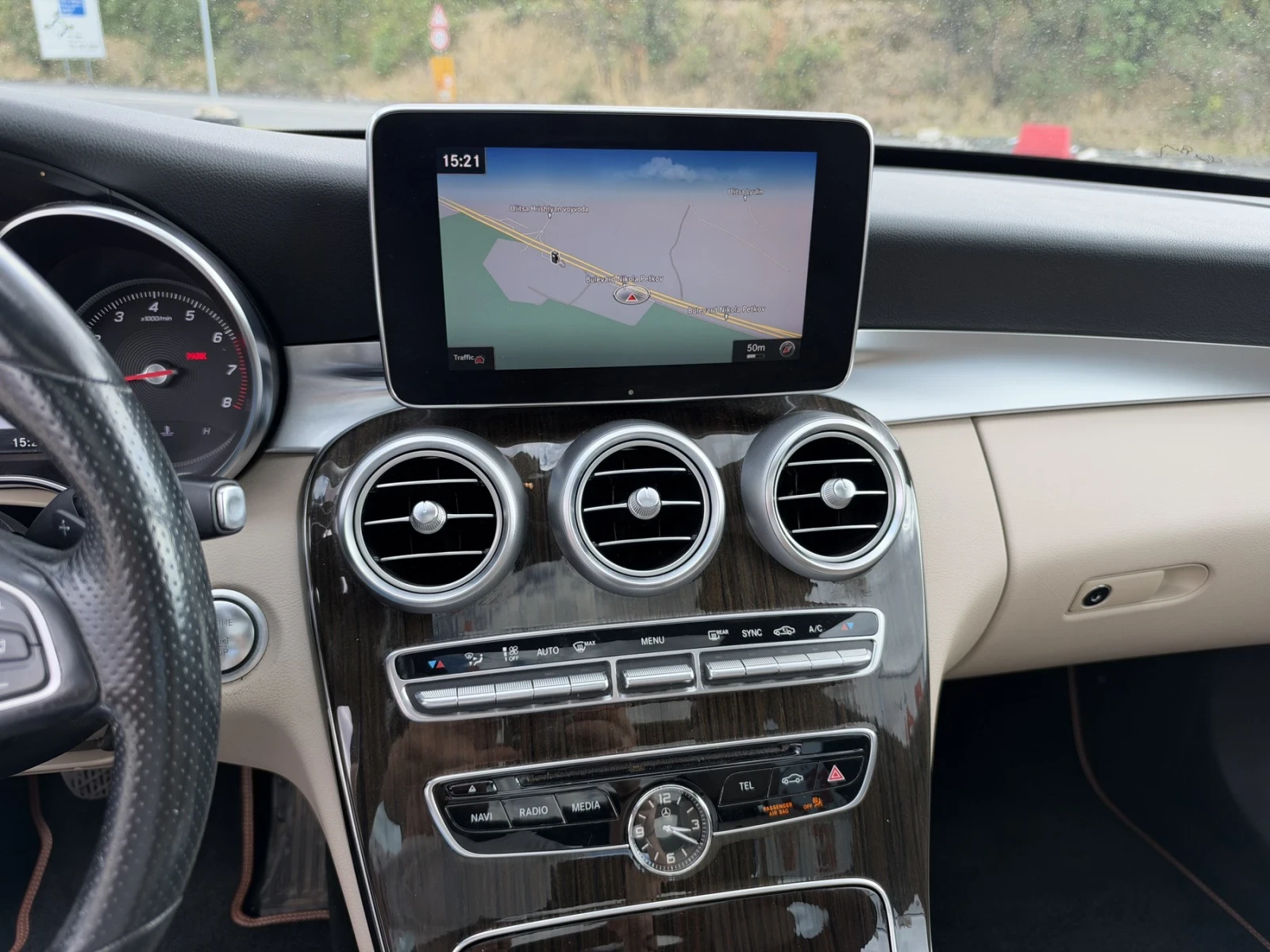 Mercedes-Benz C 300 4matic, снимка 7 - Автомобили и джипове - 56223868