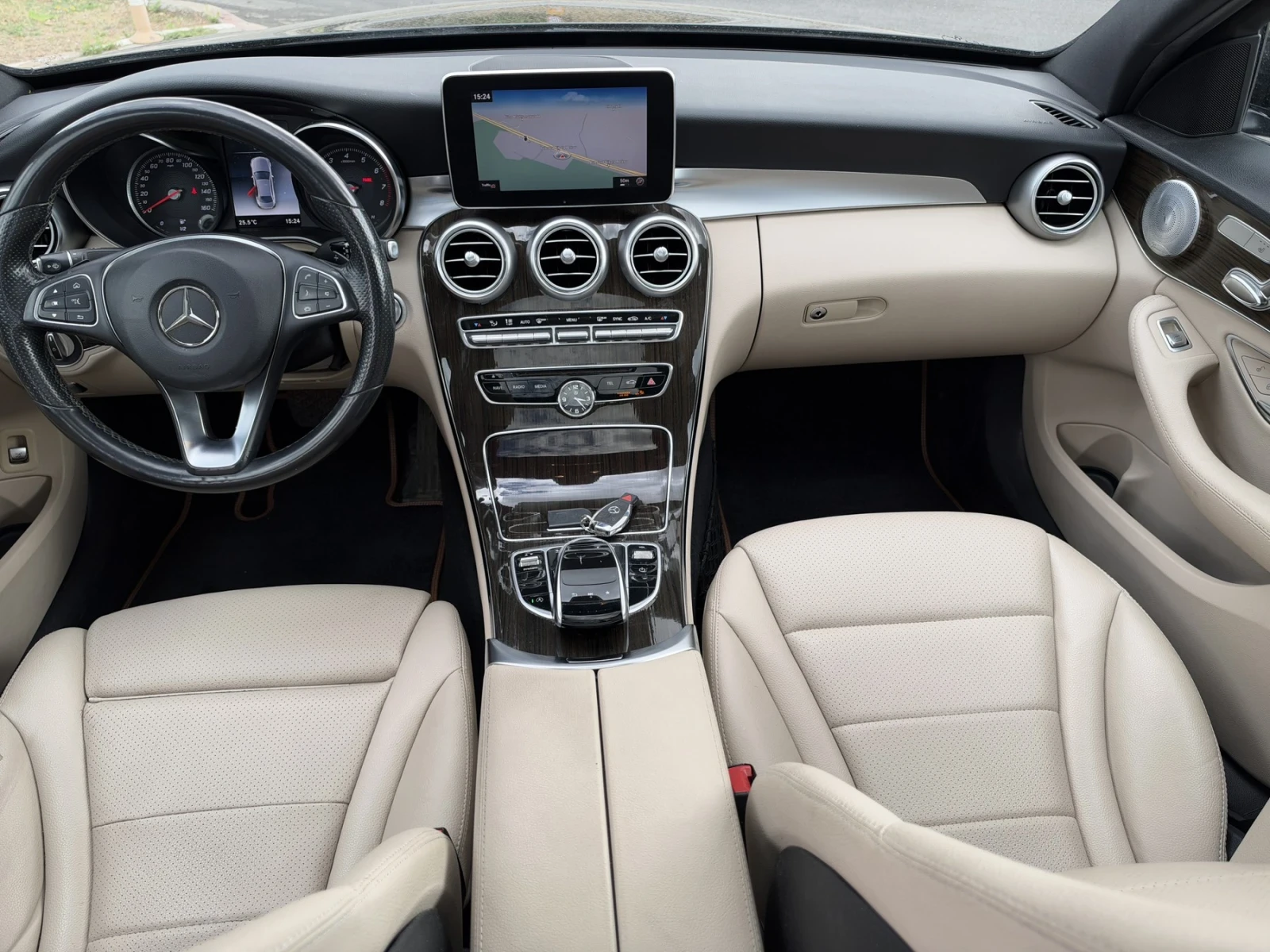 Mercedes-Benz C 300 4matic, снимка 13 - Автомобили и джипове - 56223868