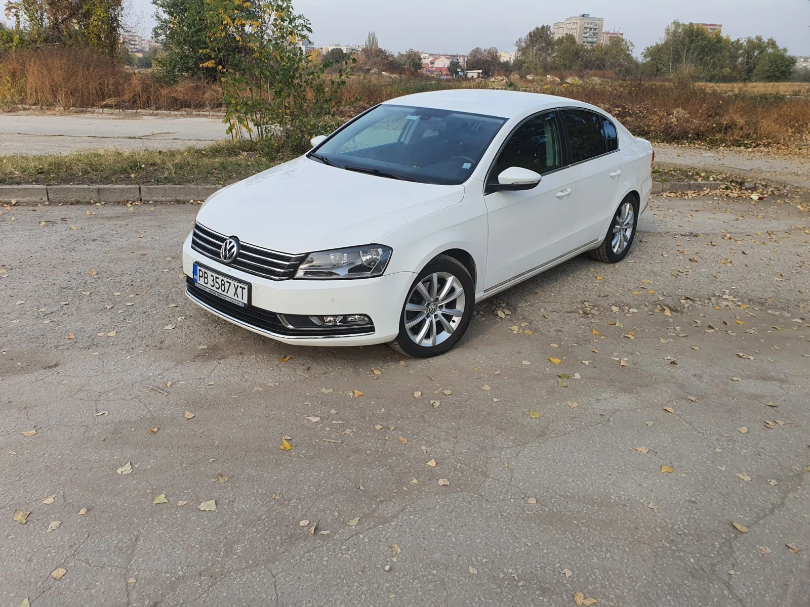 VW Passat B7 2.0 tdi 140 hp, снимка 6 - Автомобили и джипове - 56248217