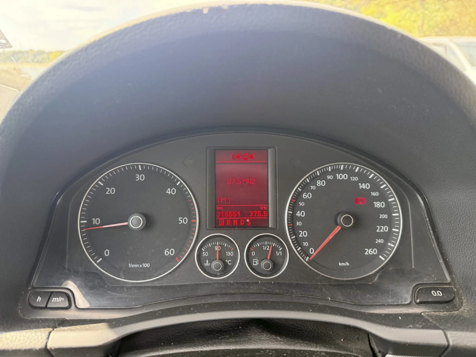 VW Jetta, снимка 12 - Автомобили и джипове - 56440779