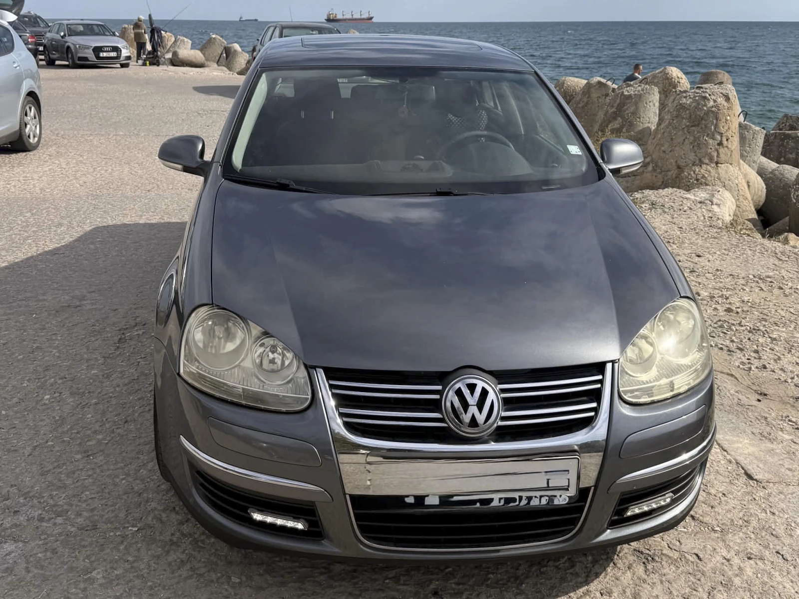 VW Jetta, снимка 6 - Автомобили и джипове - 56440779