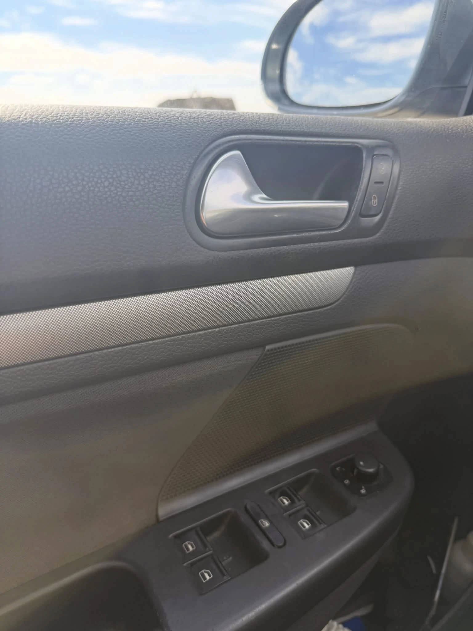 VW Jetta, снимка 8 - Автомобили и джипове - 56440779