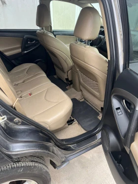 Toyota Rav4 D-4D Автоматик Facelift, снимка 8