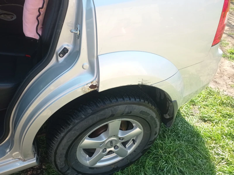 Kia Sorento 2.5, снимка 6 - Автомобили и джипове - 53458388