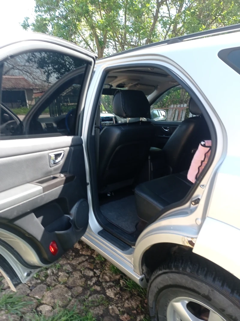 Kia Sorento 2.5, снимка 10 - Автомобили и джипове - 53458388