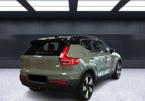 Volvo XC40 Recharge AWD = Plus = Гаранция, снимка 3 - Автомобили и джипове - 55099631
