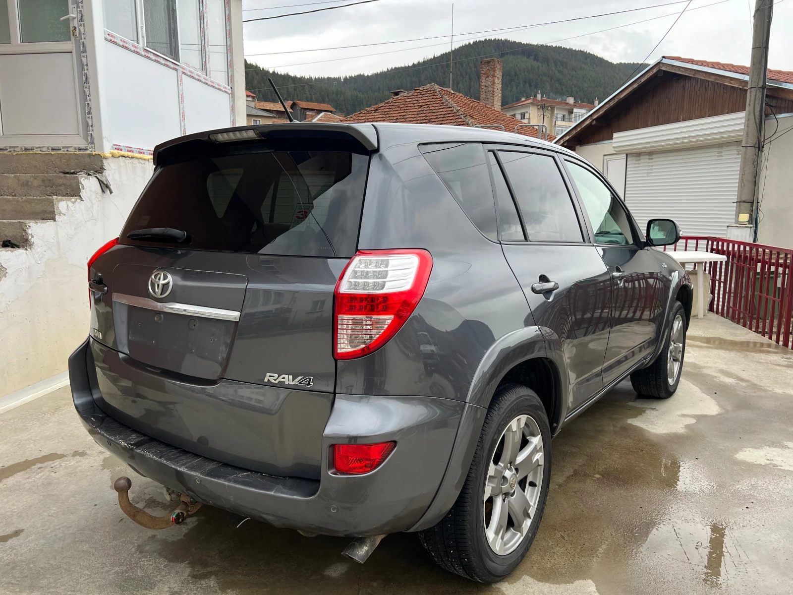 Toyota Rav4 D-4D Автоматик Facelift - изображение 5