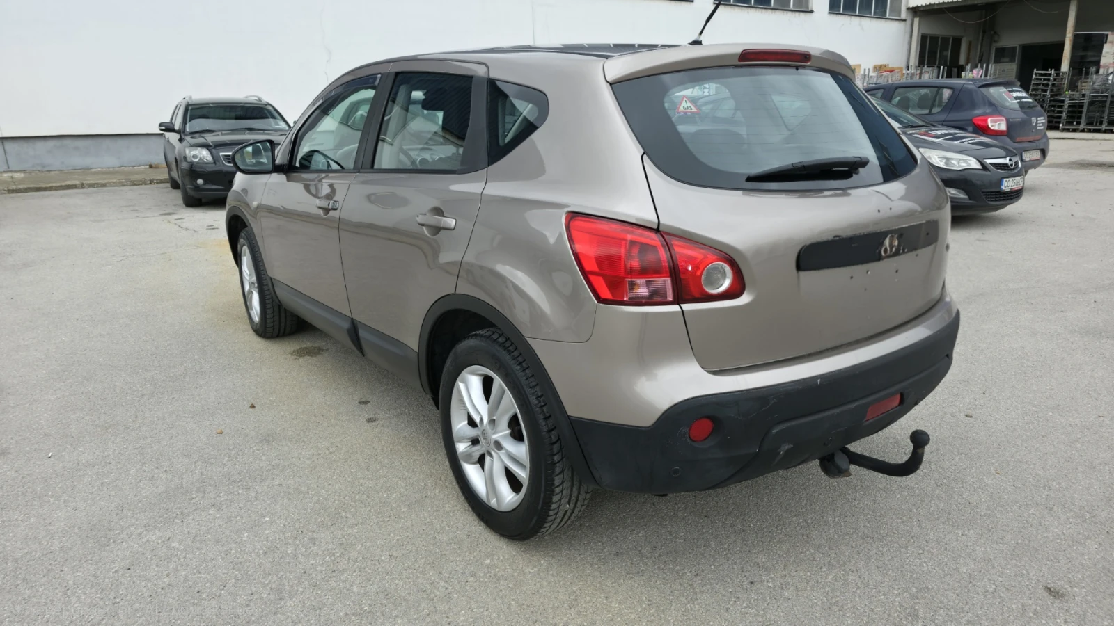 Nissan Qashqai 2.0 Бензин/Газ - изображение 6