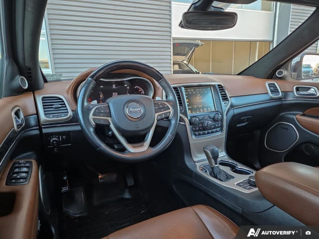 Jeep Grand cherokee 2017* SUMMIT* V8 HEMI* DISTRONIK* ОБДУХ* HARMAN* P - изображение 7