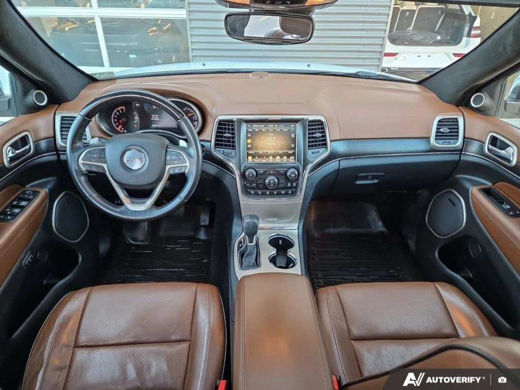 Jeep Grand cherokee 2017* SUMMIT* V8 HEMI* DISTRONIK* ОБДУХ* HARMAN* P - изображение 8