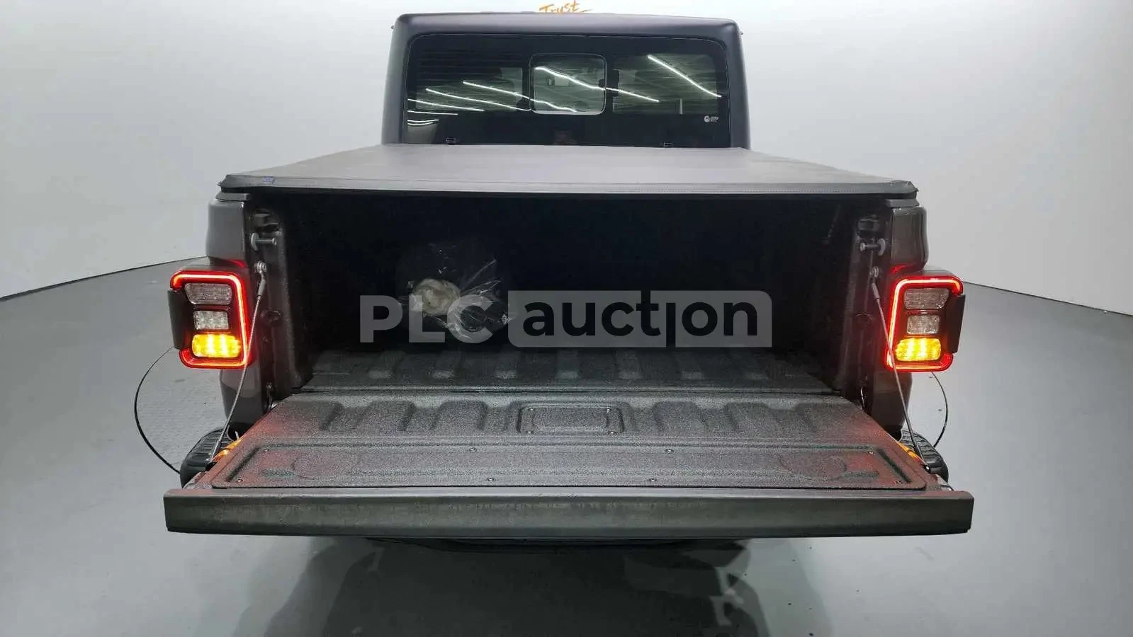 Jeep Gladiator 3.6, снимка 16 - Автомобили и джипове - 53777635