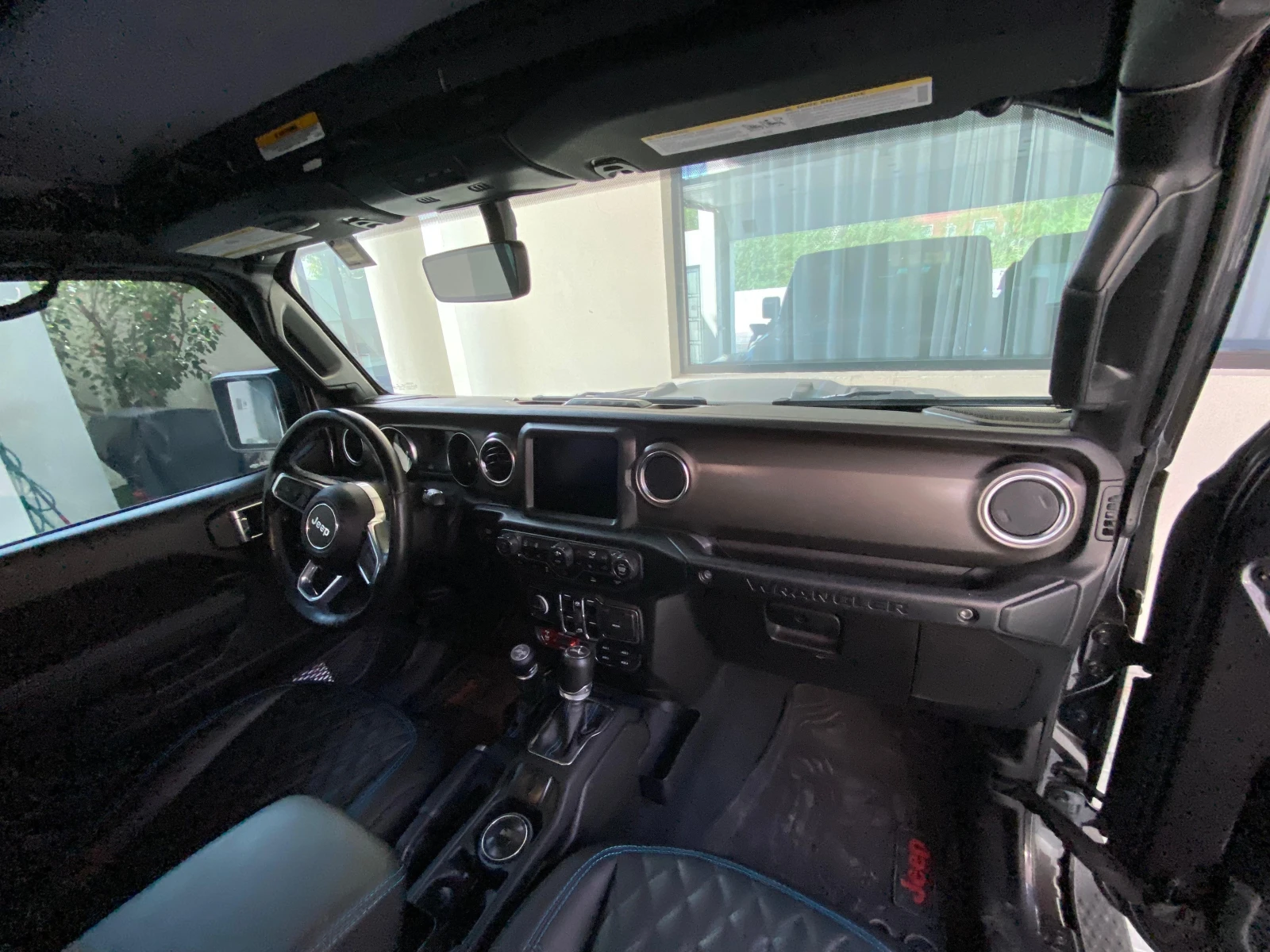 Jeep Wrangler UNLIMITED RUBICON 4XE, снимка 13 - Автомобили и джипове - 53902308