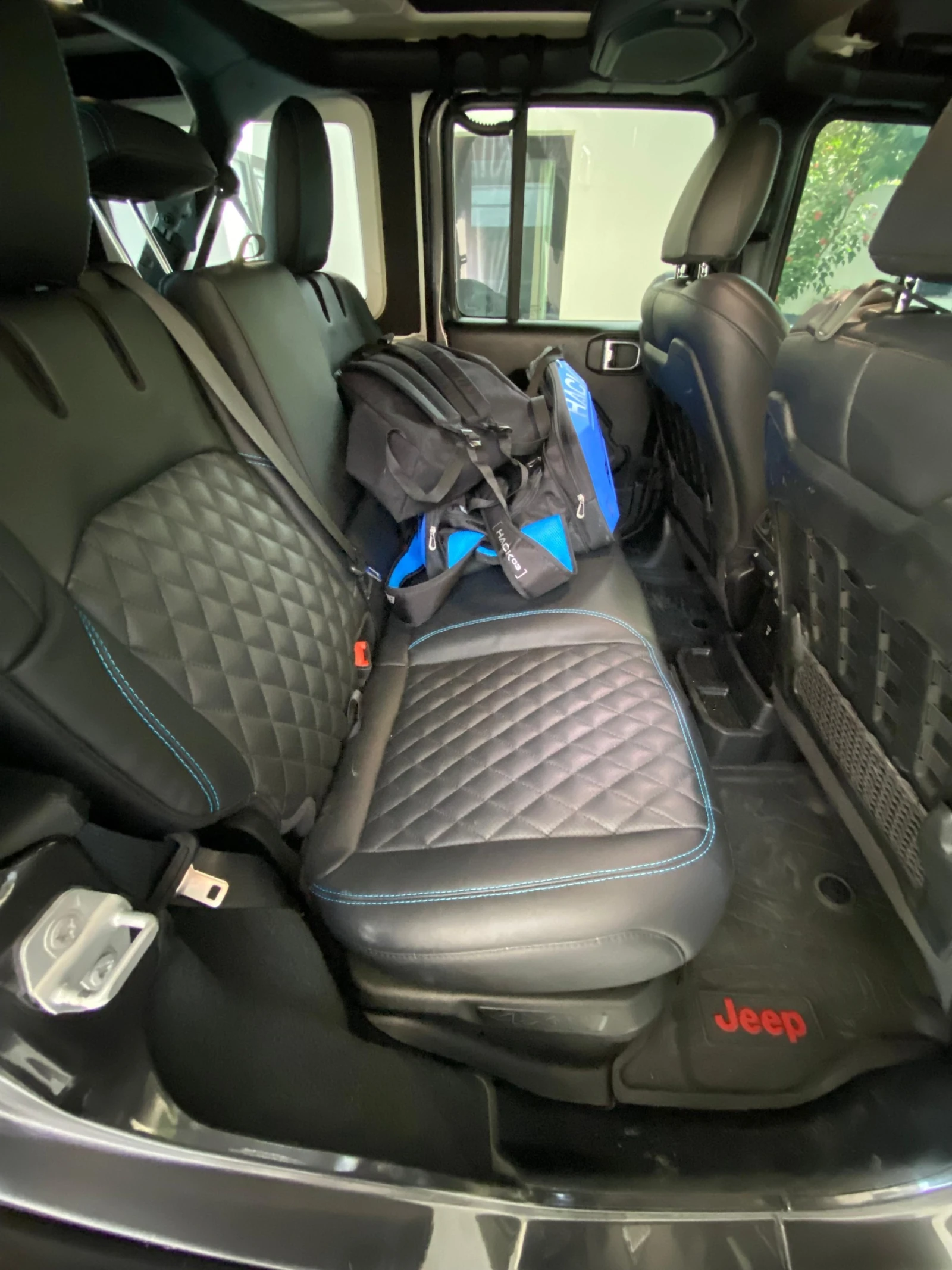 Jeep Wrangler UNLIMITED RUBICON 4XE, снимка 12 - Автомобили и джипове - 53902308