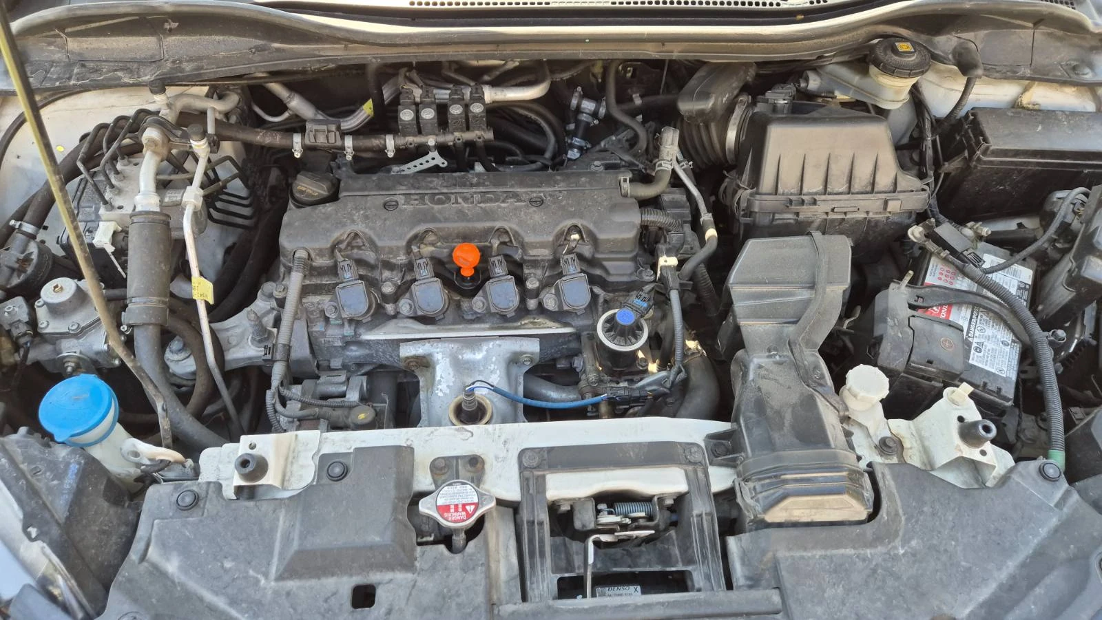 Honda Hr-v 1.8 I-VITEC Touring AWD, снимка 15 - Автомобили и джипове - 54097884