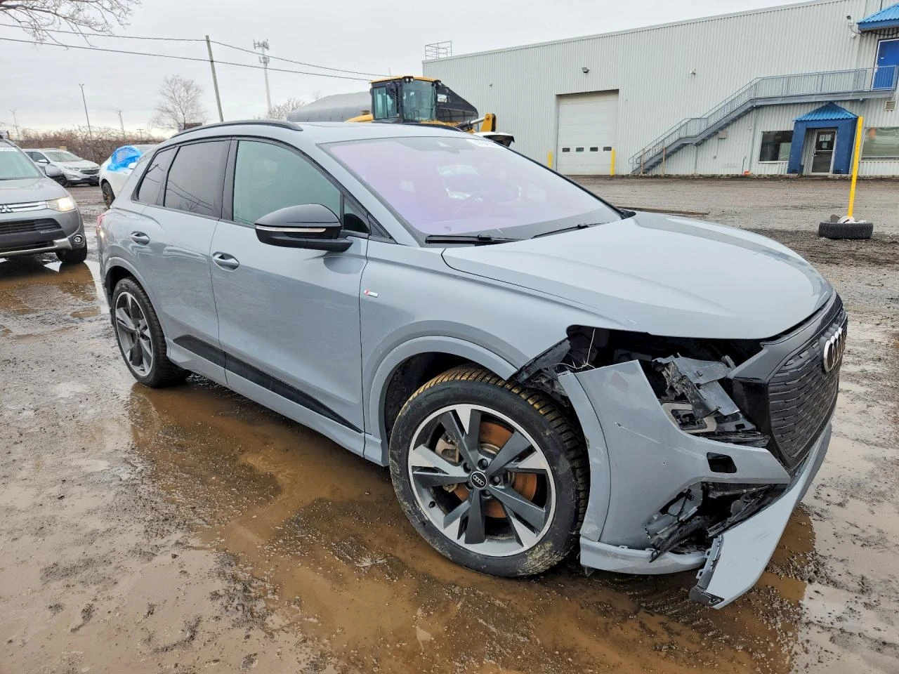 Audi Q4 E-Tron Premium, снимка 4 - Автомобили и джипове - 54400815