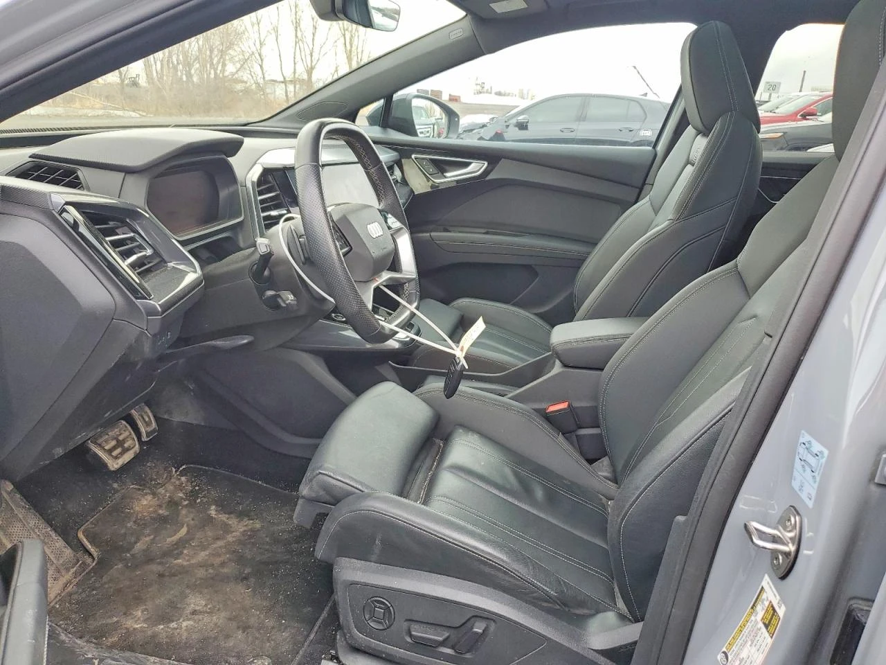 Audi Q4 E-Tron Premium, снимка 7 - Автомобили и джипове - 54400815