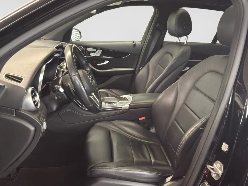 Mercedes-Benz GLC 300 4MATIC* ПОДГРЕВ* КАМЕРА* МЪРТВА ТОЧКА* ПАНОРАМА, снимка 9 - Автомобили и джипове - 54802585