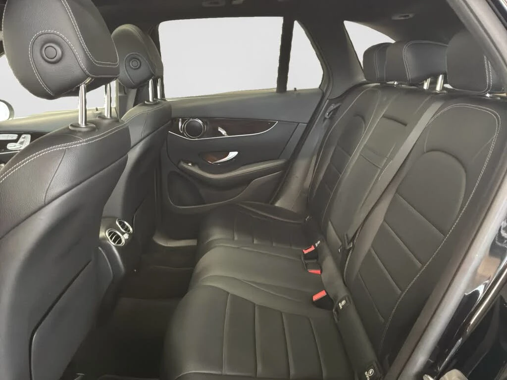 Mercedes-Benz GLC 300 4MATIC* ПОДГРЕВ* КАМЕРА* МЪРТВА ТОЧКА* ПАНОРАМА, снимка 14 - Автомобили и джипове - 54802585