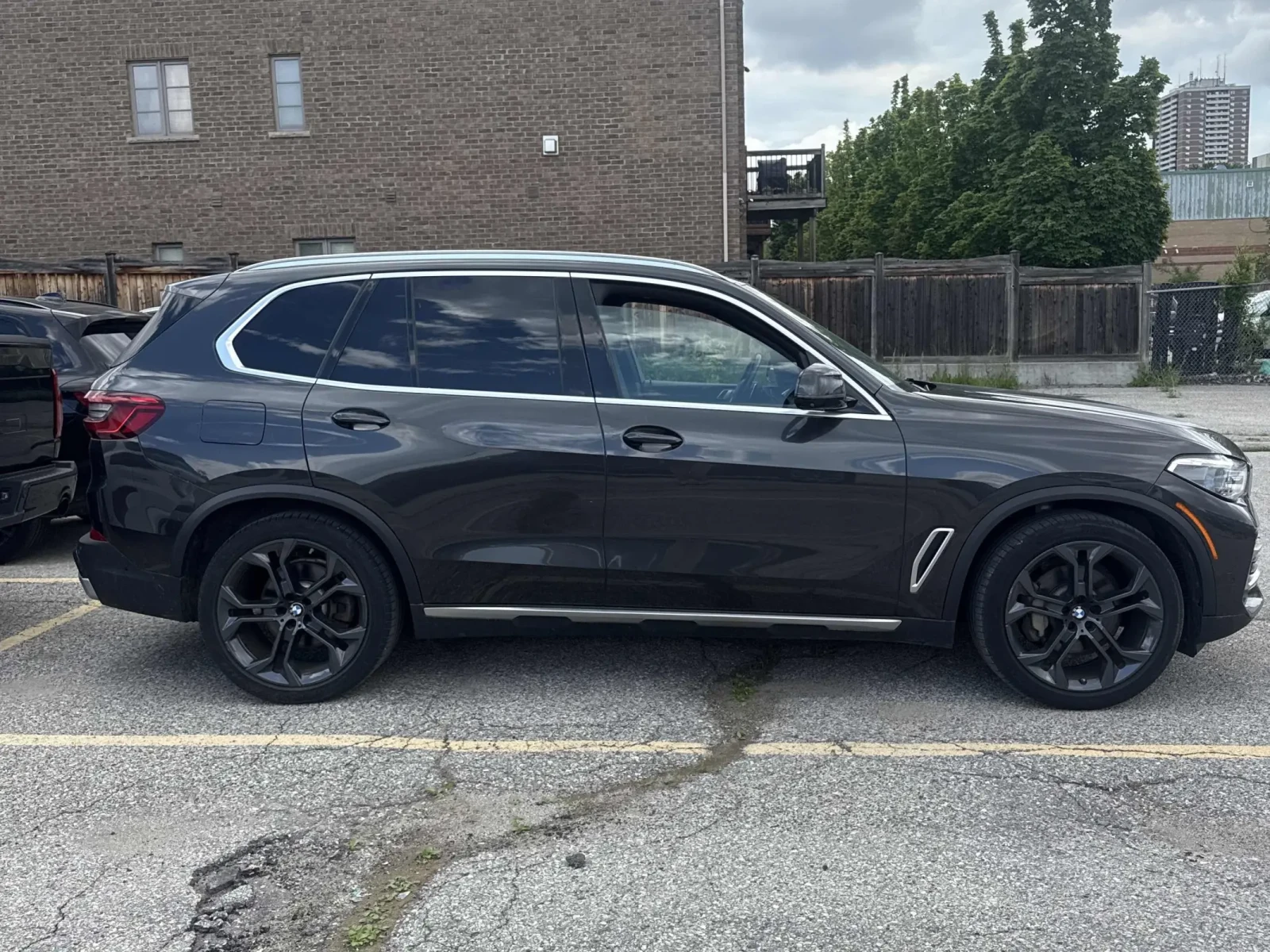 BMW X5 xDrive40i * Keyless * CARFAX * АВТО КРЕДИТ * , снимка 4 - Автомобили и джипове - 54974953