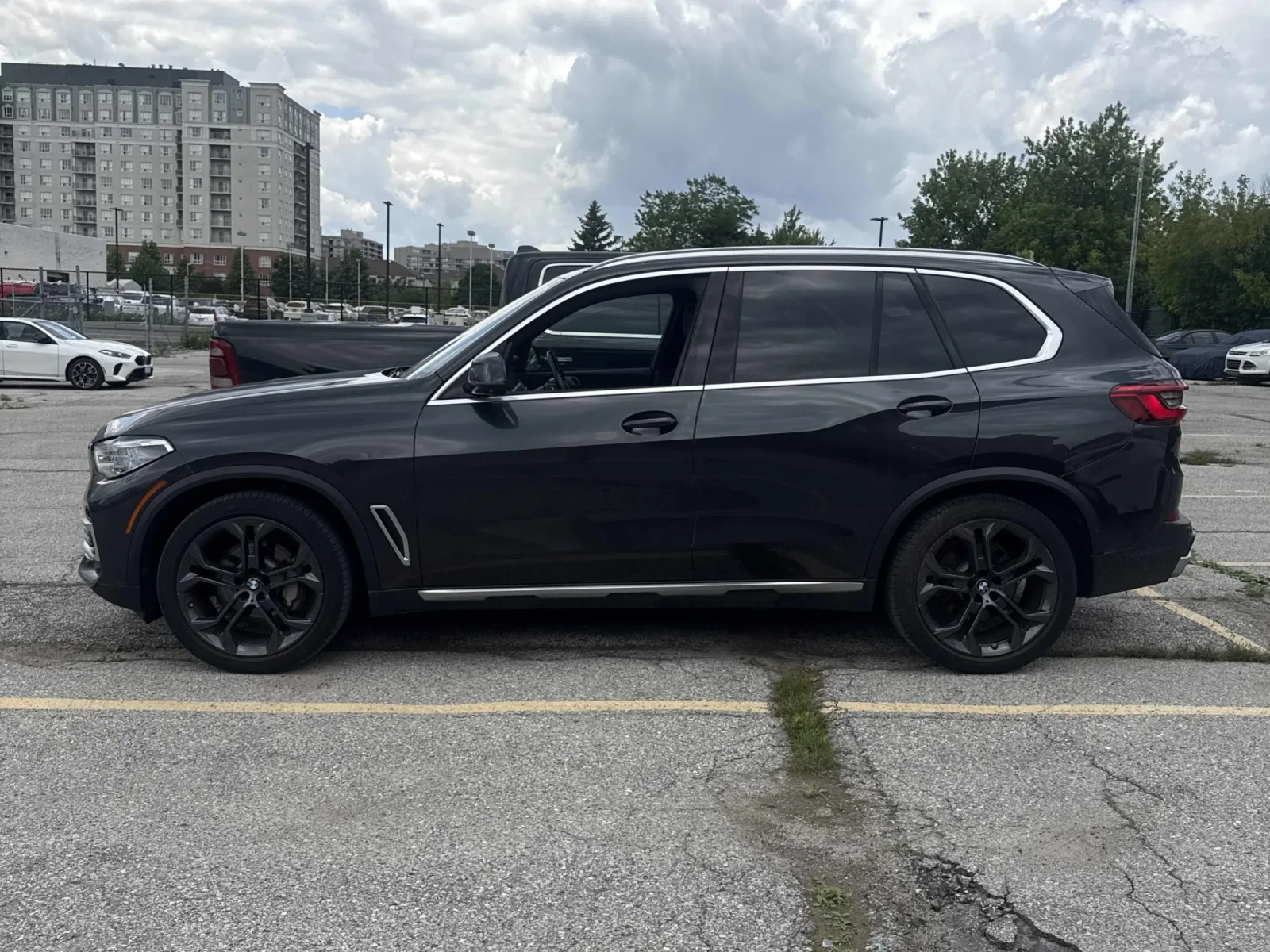 BMW X5 xDrive40i * Keyless * CARFAX * АВТО КРЕДИТ * , снимка 3 - Автомобили и джипове - 54974953