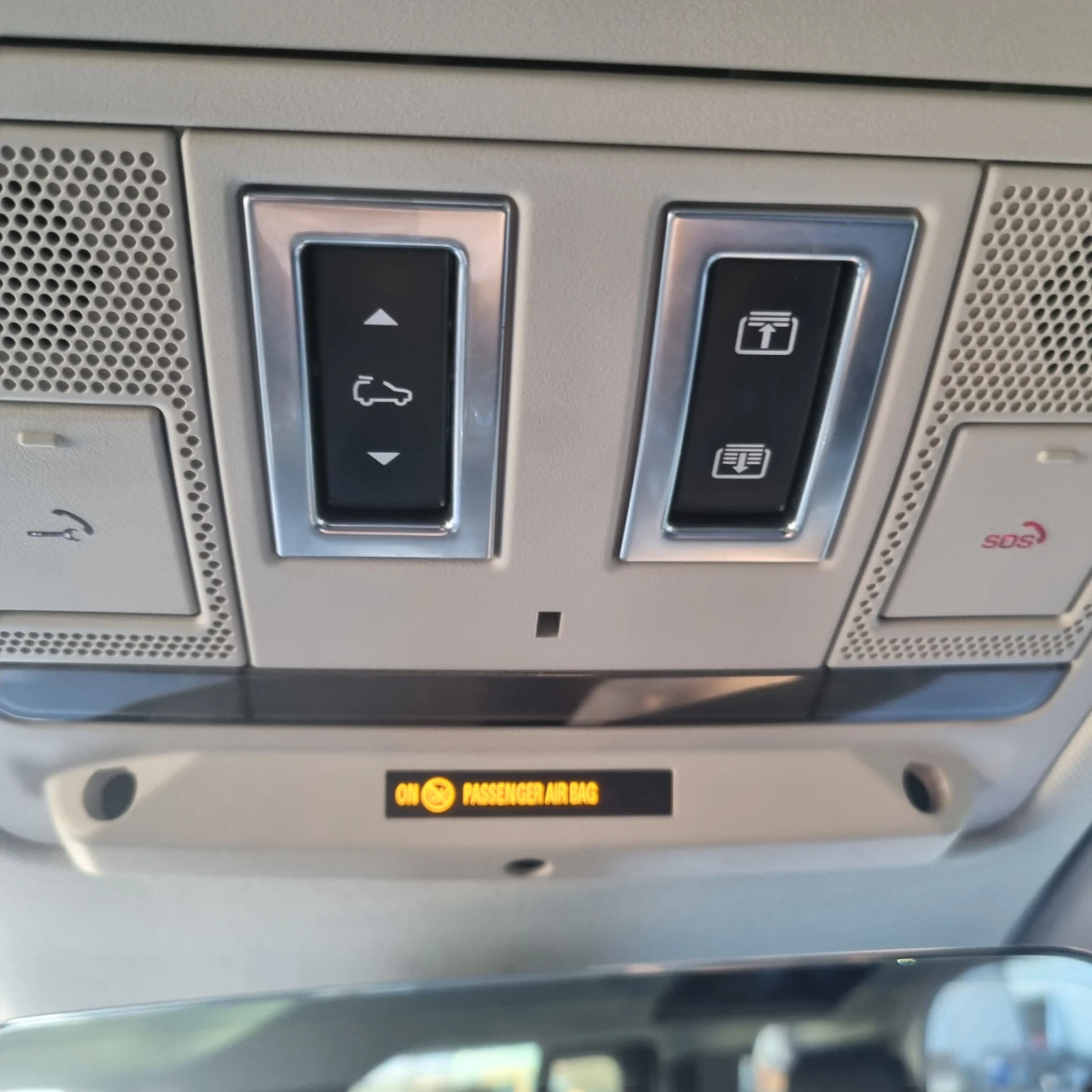 Land Rover Defender D300 HSE, снимка 10 - Автомобили и джипове - 55890396
