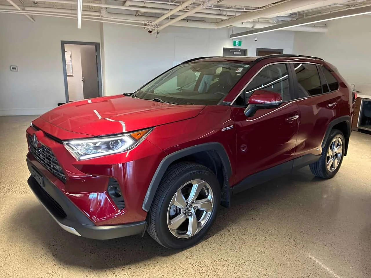 Toyota Rav4 Hybrid Limited | CARFAX | ����� �� ����������� | Mobile.bg � ����������� 3