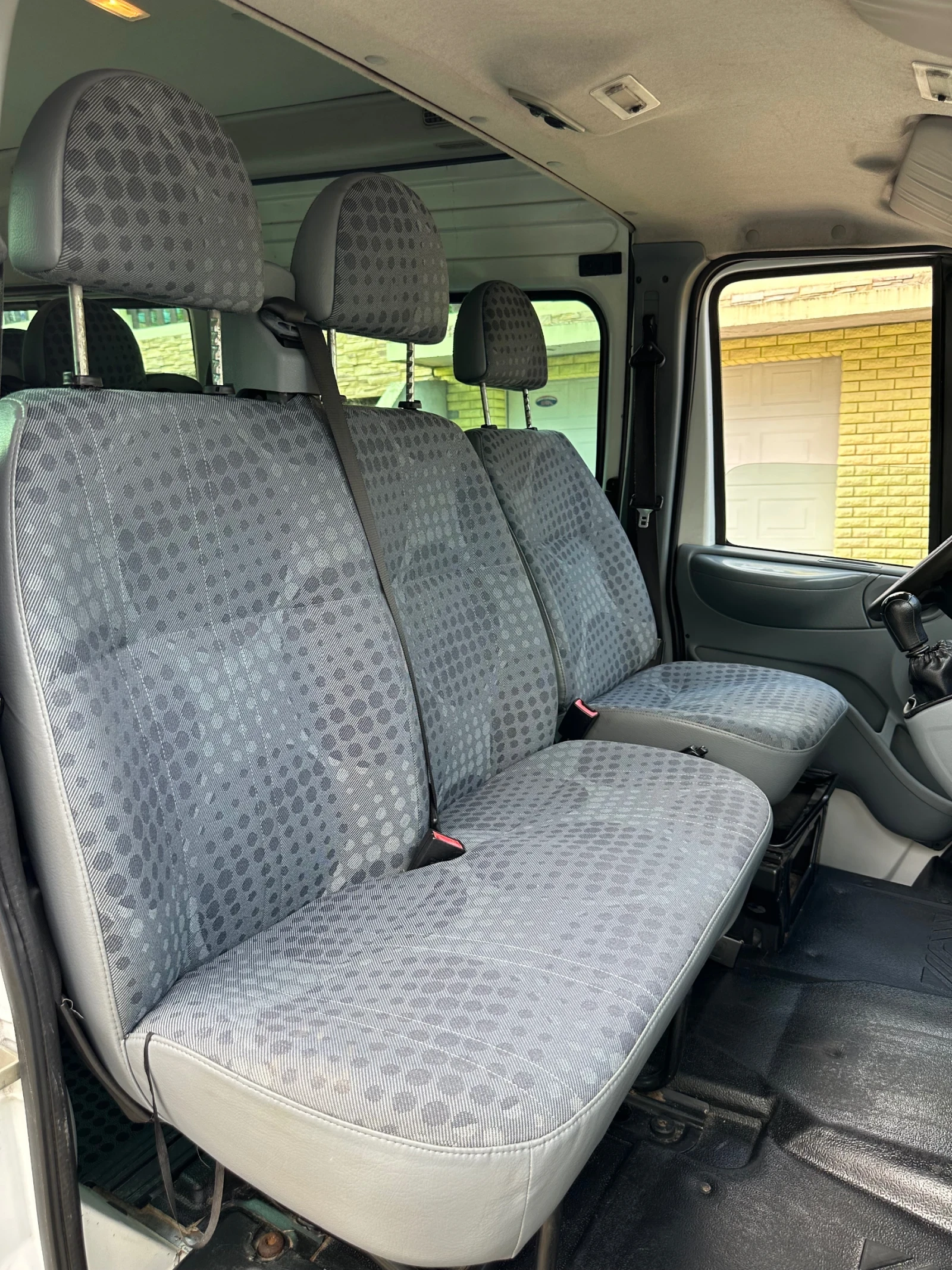 Ford Transit 2.2 110 �.�. 8+ 1 �������� 2 �������� �����  | Mobile.bg � ����������� 13