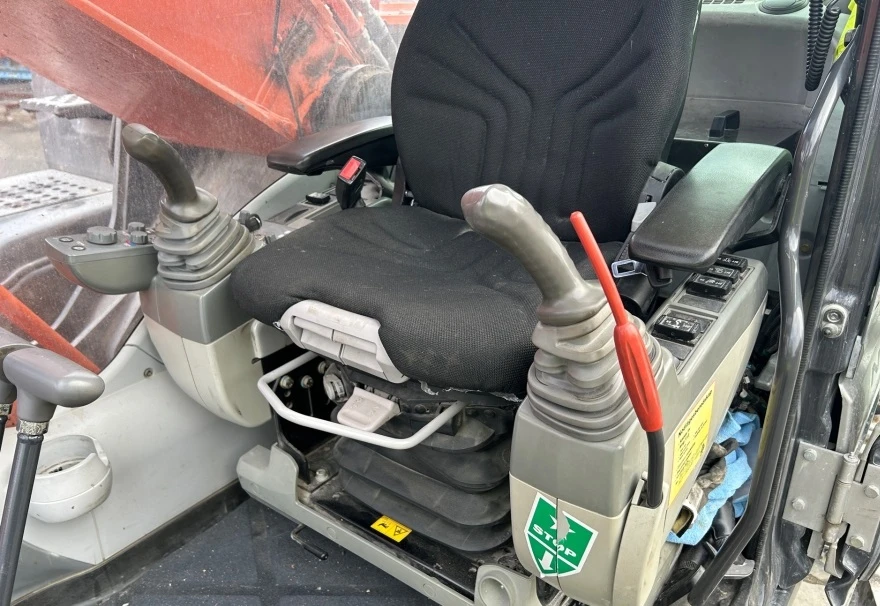Багер Hitachi 350LC, снимка 14 - Индустриална техника - 54915215