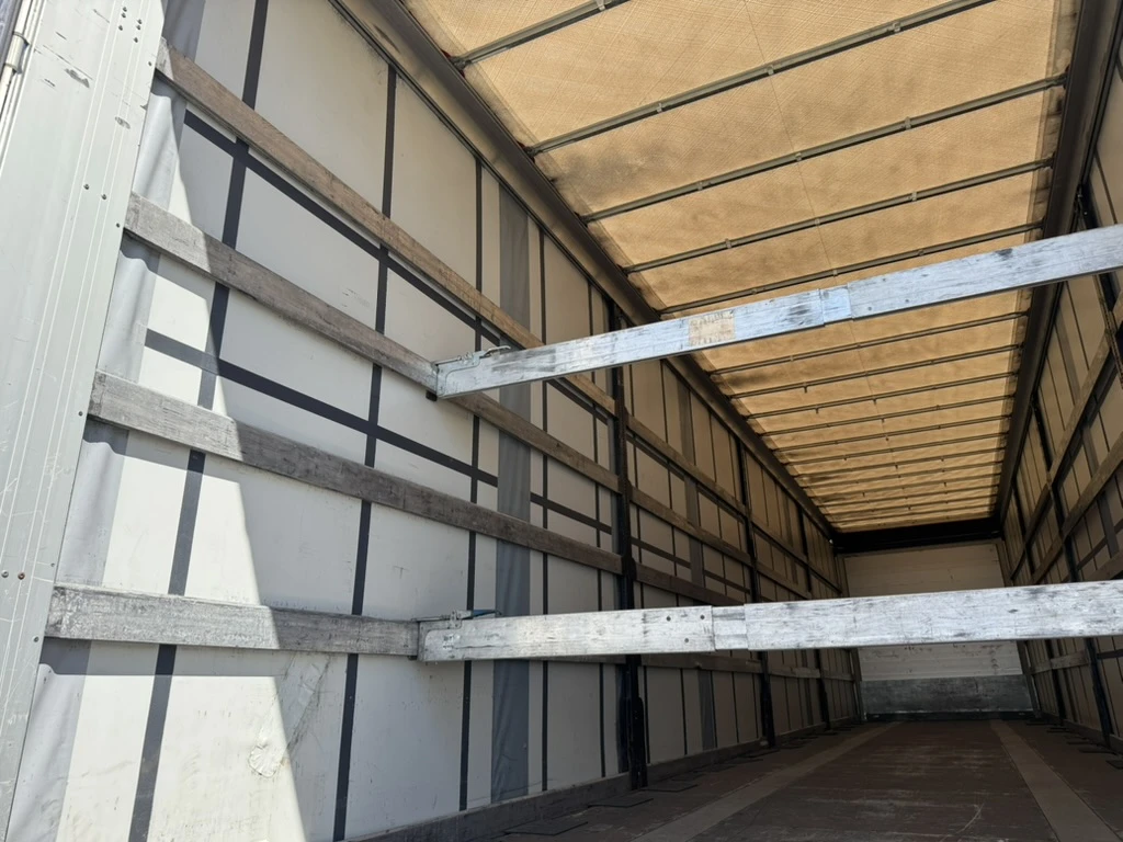 Полуремарке Schwarzmuller J serie, снимка 14 - Ремаркета - 55996639