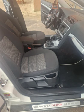 Skoda Octavia Скаут, снимка 11