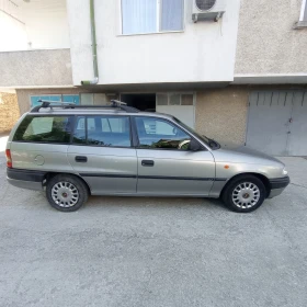 Opel Astra 1, 4, снимка 2