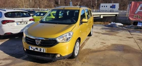 Dacia Lodgy 1.6i+ ЗаводскиГазИнж.-Подготвена за такси* Навигац, снимка 1