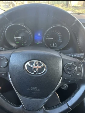 Обява за продажба на Toyota Auris ~23 500 лв. - изображение 2