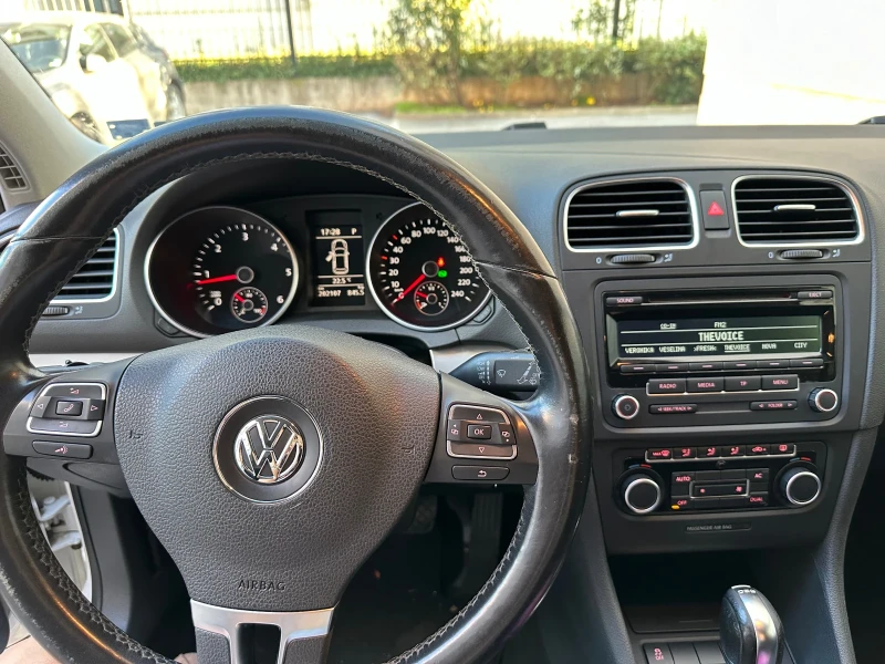 VW Golf, снимка 2 - Автомобили и джипове - 47595090