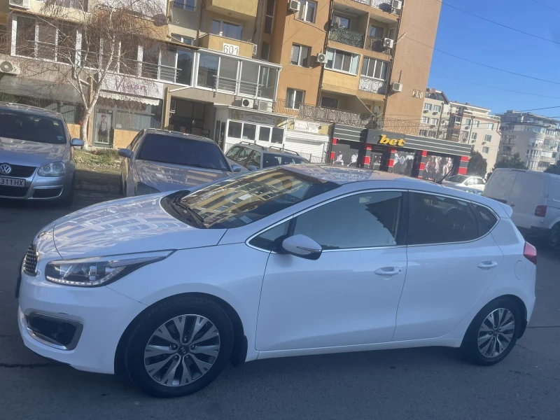 Kia Ceed, снимка 6 - Автомобили и джипове - 49167102