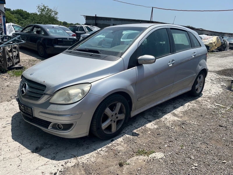 Mercedes-Benz B 200, снимка 2 - Автомобили и джипове - 50634459