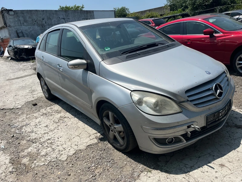 Mercedes-Benz B 200, снимка 3 - Автомобили и джипове - 50634459