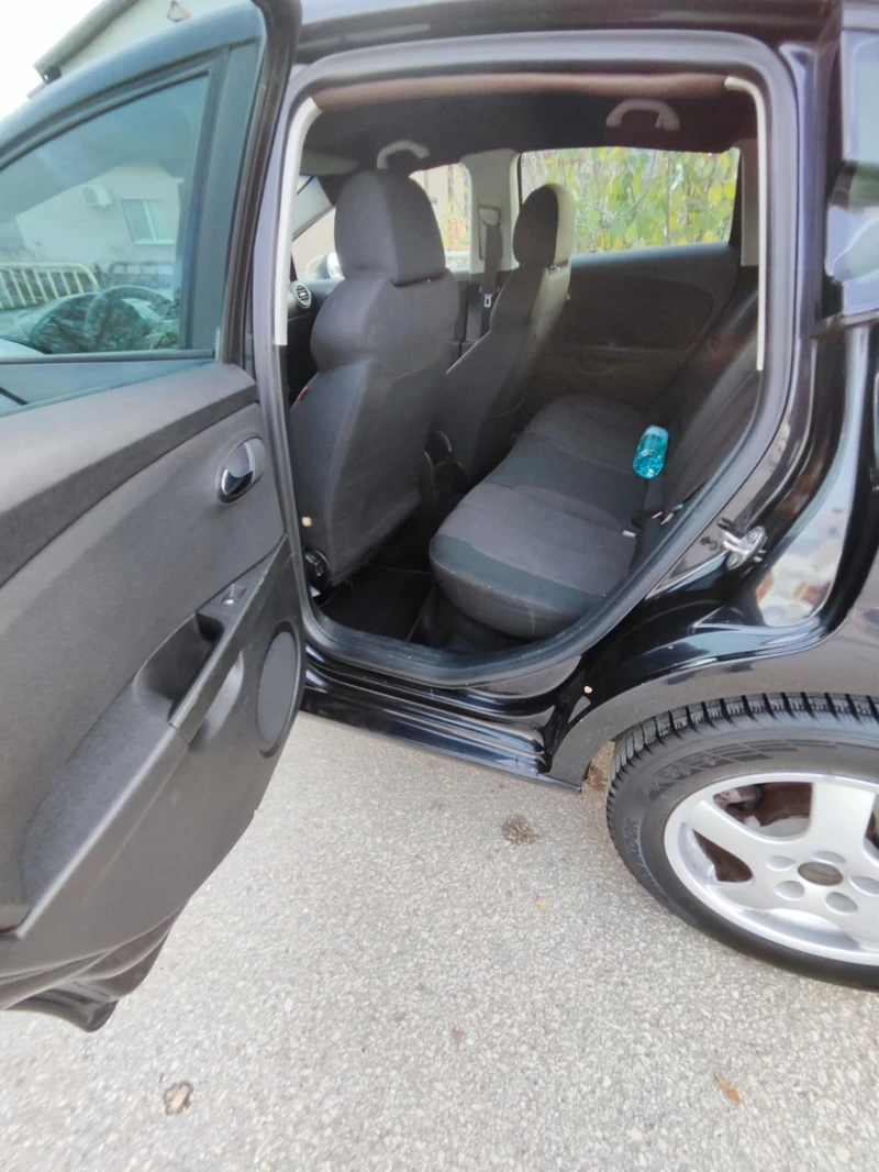 Seat Leon 2.0 TDI DSG, снимка 7 - Автомобили и джипове - 52655772