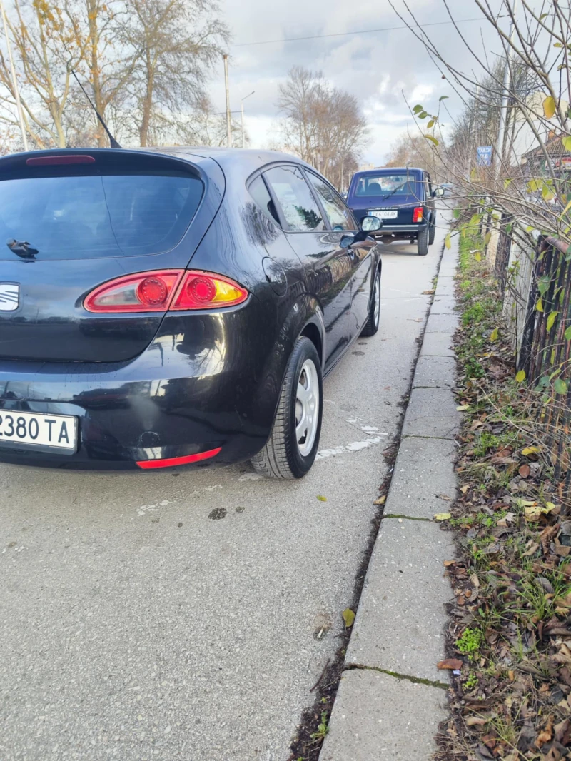 Seat Leon 2.0 TDI DSG, снимка 4 - Автомобили и джипове - 52655772