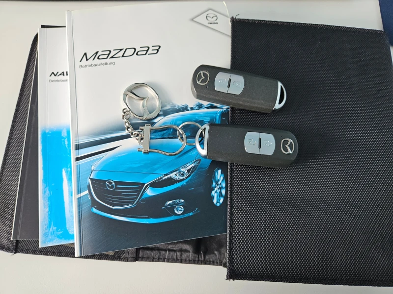 Mazda 3 Гаражна, снимка 12 - Автомобили и джипове - 53204386