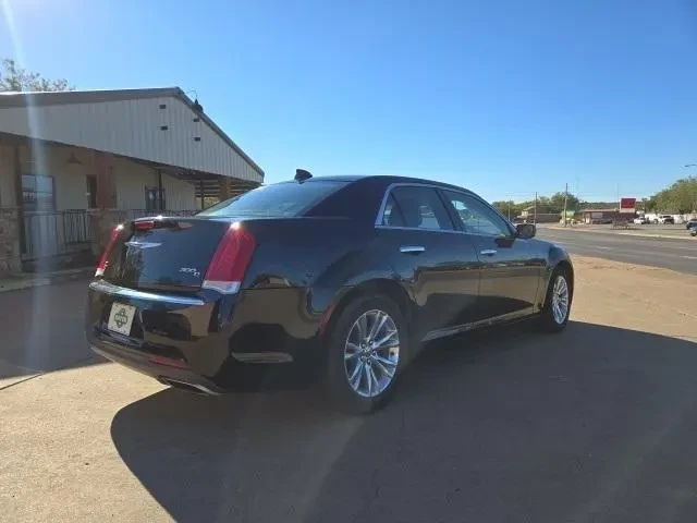 Chrysler 300c  - изображение 7